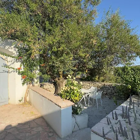 Serendipity Living Family Apartment Katsounion